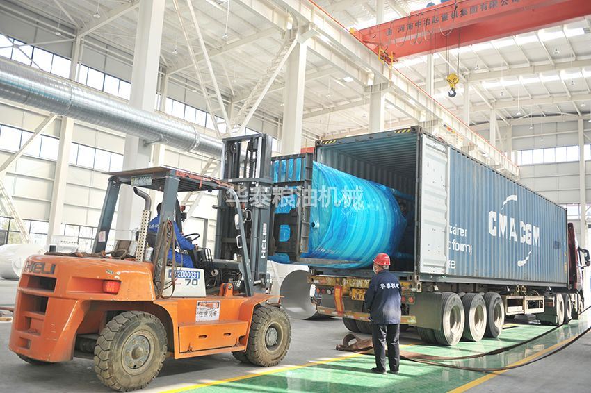 云顶集团游戏app智能裝備集團100T/D棕櫚油、大豆油全連續精煉項目啟運委內瑞拉
